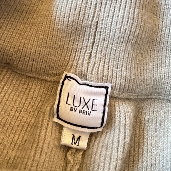 LUXE by Priv Ribbed knit joggers size medium - Picture 8 of 14